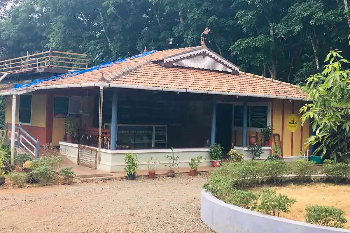 Anjaneyam Ayurveda hospital & Kalari Marma Chikilsalayam – Nattakom