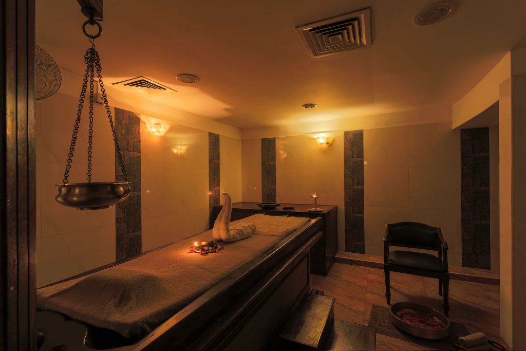 Panchakarma Treatments at Ayuh Ayurveda Spa (Le Meridian – Kochi)